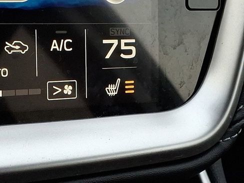 Used 2020 Subaru Outback Premium image 27