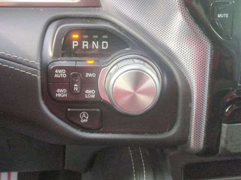 Used 2021 RAM 1500 Limited AWD/4WD image 12