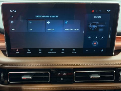 Used 2022 Lincoln Nautilus Reserve image 26