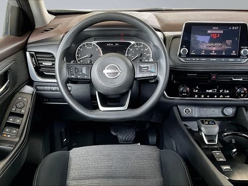 Used 2021 Nissan Rogue SV FWD image 8
