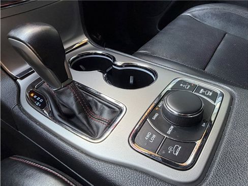 Used 2018 Jeep Grand Cherokee Trailhawk w/ Trailhawk Luxury Group image 47