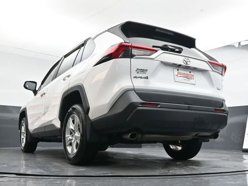 Used 2019 Toyota RAV4 XLE w/ Carpet Mat Package image 35