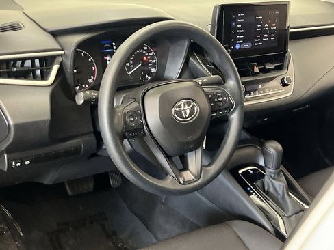Used 2023 Toyota Corolla LE image 14