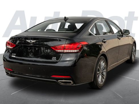 Used 2017 Genesis G80 3.8 AWD/4WD image 3