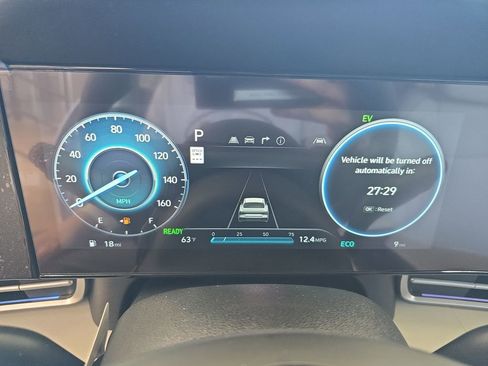 New 2026 Hyundai Elantra Limited FWD image 19