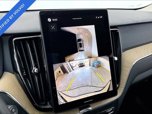 Certified 2026 Volvo XC60 B5 Plus AWD/4WD image 27