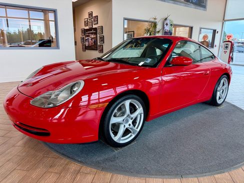 Used 2001 Porsche 911 Carrera RWD image 4