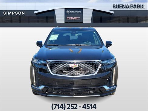 Used 2025 Cadillac XT6 Premium Luxury w/ Technology Package image 3