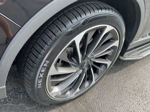Used 2020 Lincoln Aviator Reserve w/ Equipment Group 202A AWD/4WD image 12