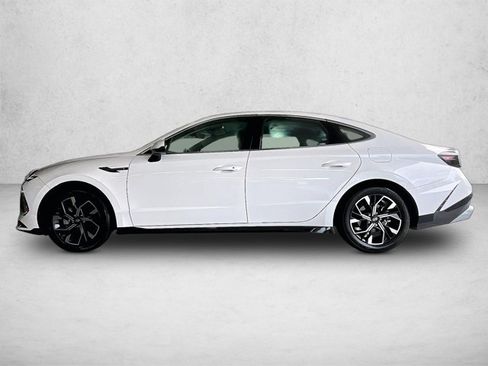 Used 2024 Hyundai Sonata SEL FWD image 6