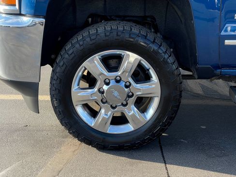 Used 2019 Chevrolet Silverado 2500 LTZ w/ Duramax Plus Package AWD/4WD image 34