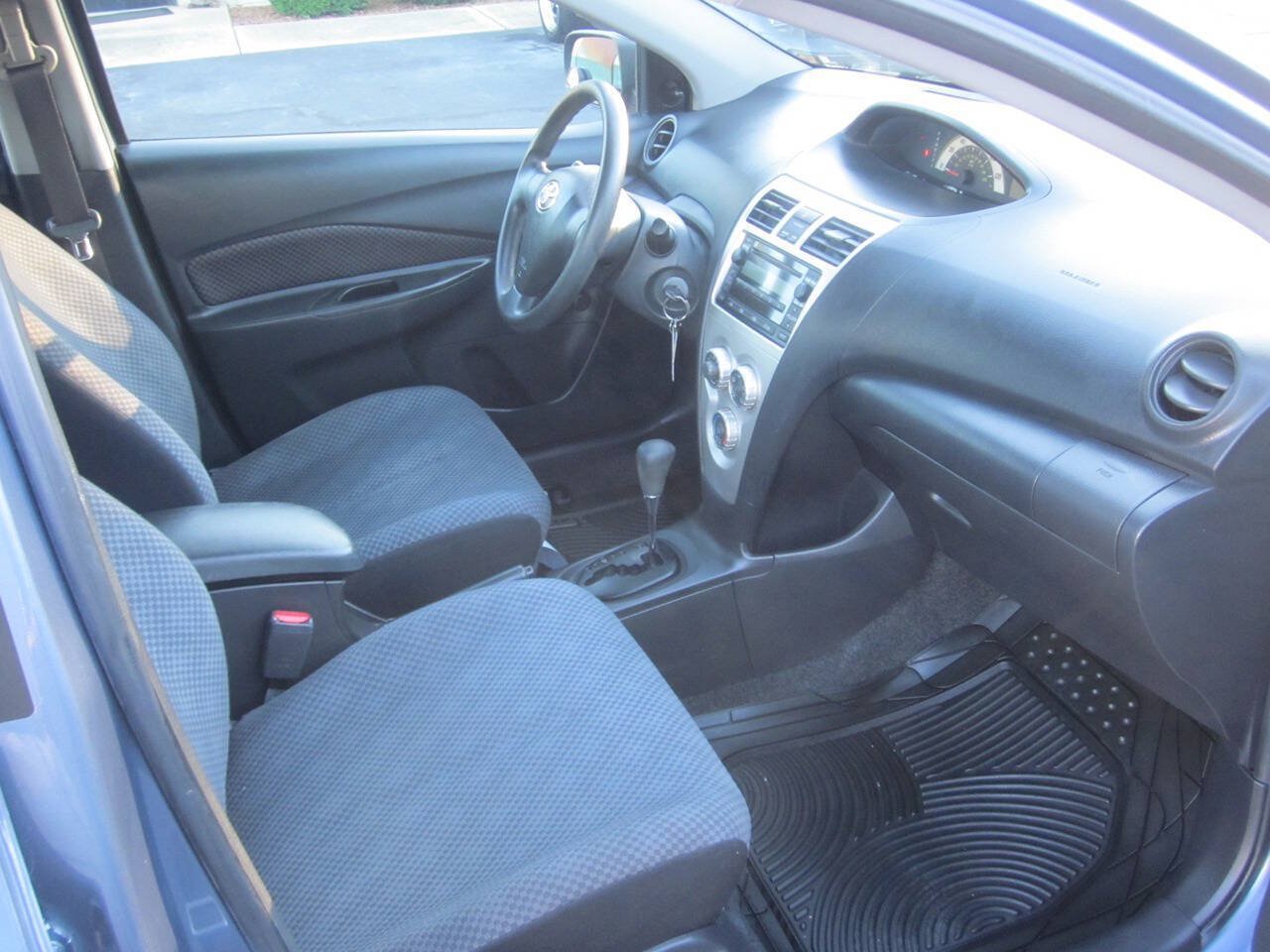 Used 2007 Toyota Yaris S FWD image 14