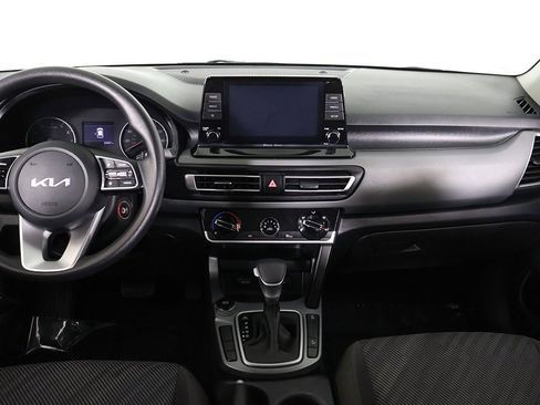 Used 2022 Kia Seltos LX image 32