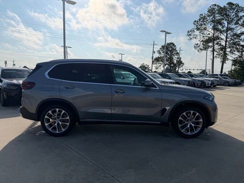 Certified 2026 BMW X5 sDrive40i RWD image 2
