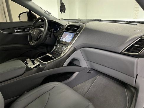 Used 2020 Lincoln Nautilus Reserve w/ Equipment Group 201A image 30