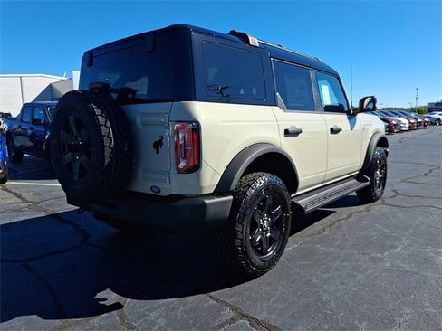 New 2025 Ford Bronco Outer Banks image 7