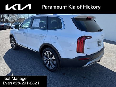 Used 2022 Kia Telluride EX w/ EX Premium Package image 5