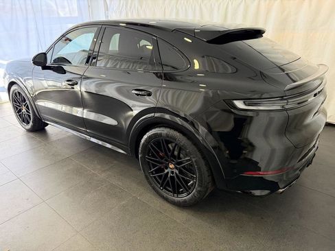 New 2026 Porsche Cayenne GTS AWD/4WD image 3