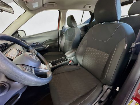 Used 2024 Nissan Kicks SV image 13
