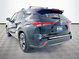 Certified 2022 Toyota Highlander XLE image 5