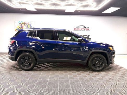 Used 2018 Jeep Compass Sport FWD image 17
