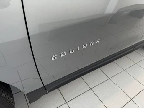 Used 2023 Chevrolet Equinox LT AWD/4WD image 36