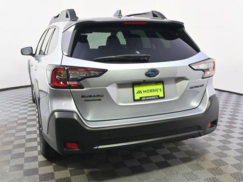 Certified 2025 Subaru Outback Onyx Edition image 4