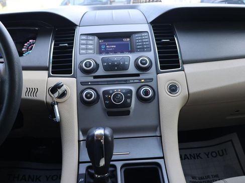 Used 2019 Ford Taurus SE image 35