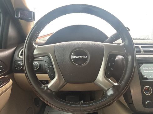 Used 2013 GMC Sierra 2500 Denali w/ Suspension Package, Off-Road AWD/4WD image 20