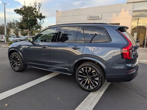 Certified 2026 Volvo XC90 B6 Ultra w/ Protection Package Premier image 11