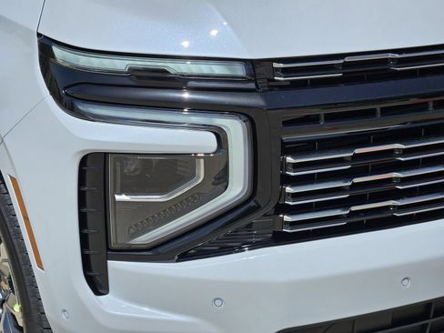 New 2026 Chevrolet Tahoe High Country AWD/4WD image 9