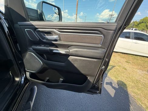 Used 2024 RAM 1500 Laramie AWD/4WD image 22