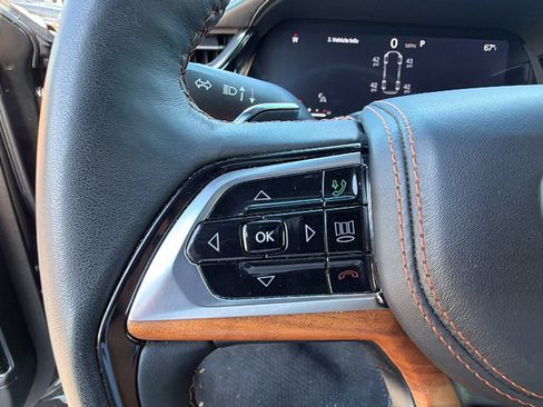 Used 2024 Jeep Grand Cherokee L Summit AWD/4WD image 31