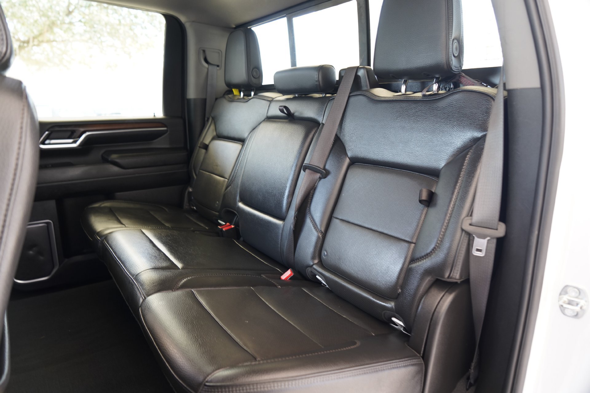 Used 2024 GMC Sierra 2500 Denali w/ Denali Reserve Package AWD/4WD image 34
