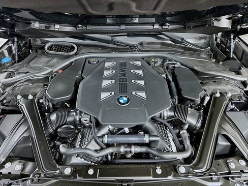 Used 2024 BMW 760i xDrive 760i xDrive image 38