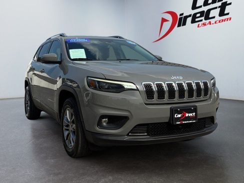 Used 2021 Jeep Cherokee Latitude Plus AWD/4WD image 11
