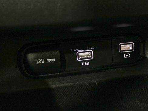 Used 2023 Kia Seltos S w/ Navigation Package image 21