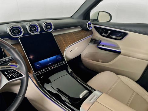 Certified 2023 Mercedes-Benz GLC 300 4MATIC image 24