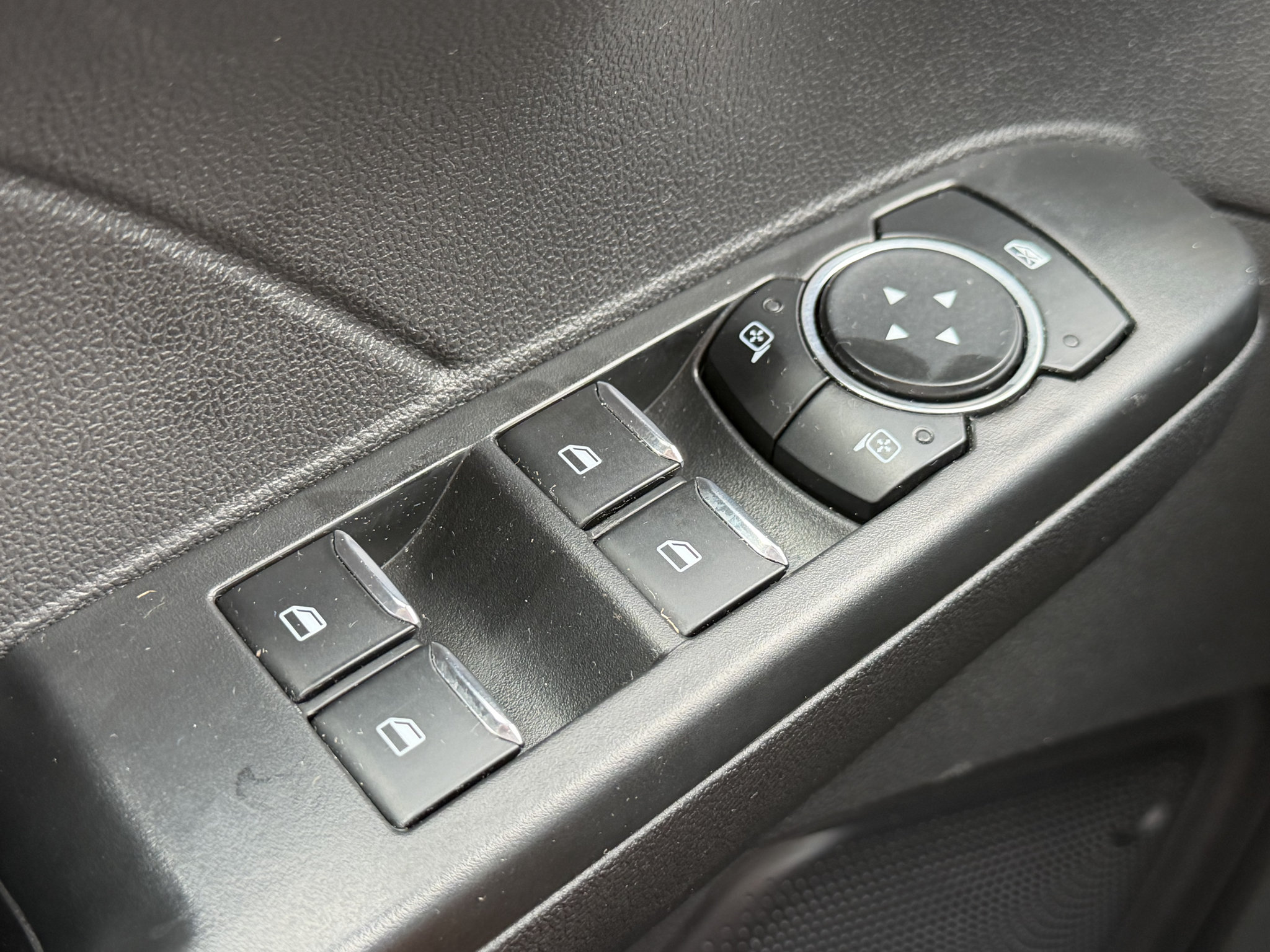 Used 2025 Ford Escape ST-Line Select AWD/4WD image 20