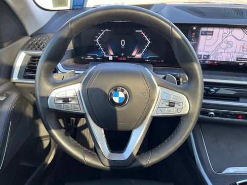 Used 2023 BMW X7 xDrive40i w/ Parking Assistance Package AWD/4WD image 46