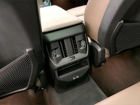 Used 2025 BMW X3 xDrive30i w/ Premium Package image 34