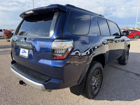 Used 2022 Toyota 4Runner TRD Off-Road Premium AWD/4WD image 6