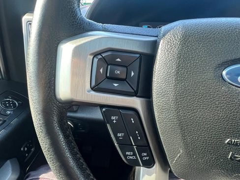 Used 2015 Ford F150 Platinum w/ Equipment Group 701A Luxury AWD/4WD image 13