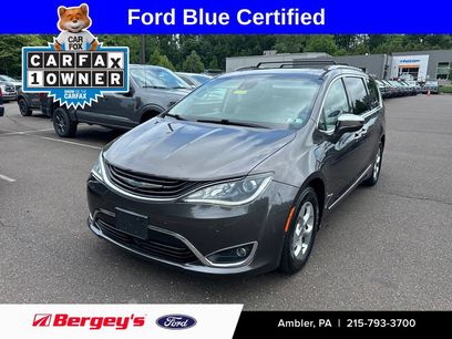 Used 2017 Chrysler Pacifica Platinum