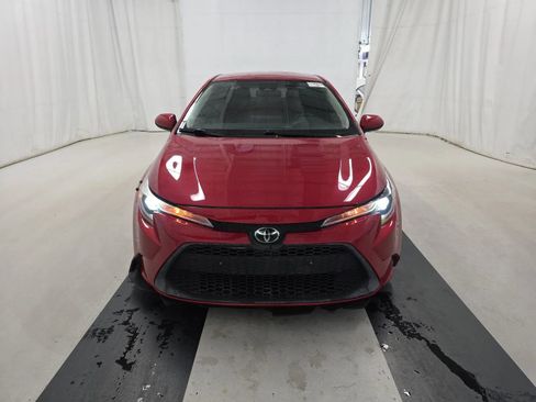 Used 2021 Toyota Corolla LE w/ Carpet Mat Package (TMS) FWD image 2
