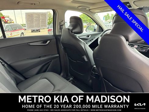 Used 2025 Kia Niro EX Touring FWD image 35