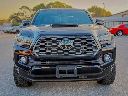 Used 2023 Toyota Tacoma TRD Sport w/ Black Out Package (TMS) image 2