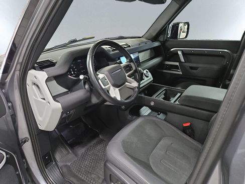 Used 2022 Land Rover Defender 110 X-Dynamic SE AWD/4WD image 6