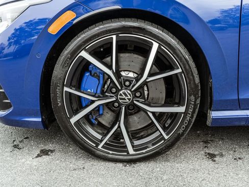 Used 2024 Volkswagen Golf R AWD/4WD image 32