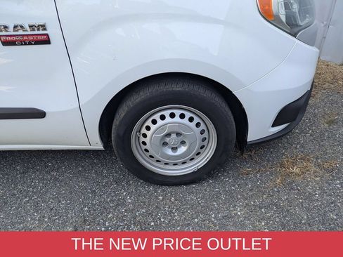 Used 2022 RAM ProMaster City Tradesman FWD image 4